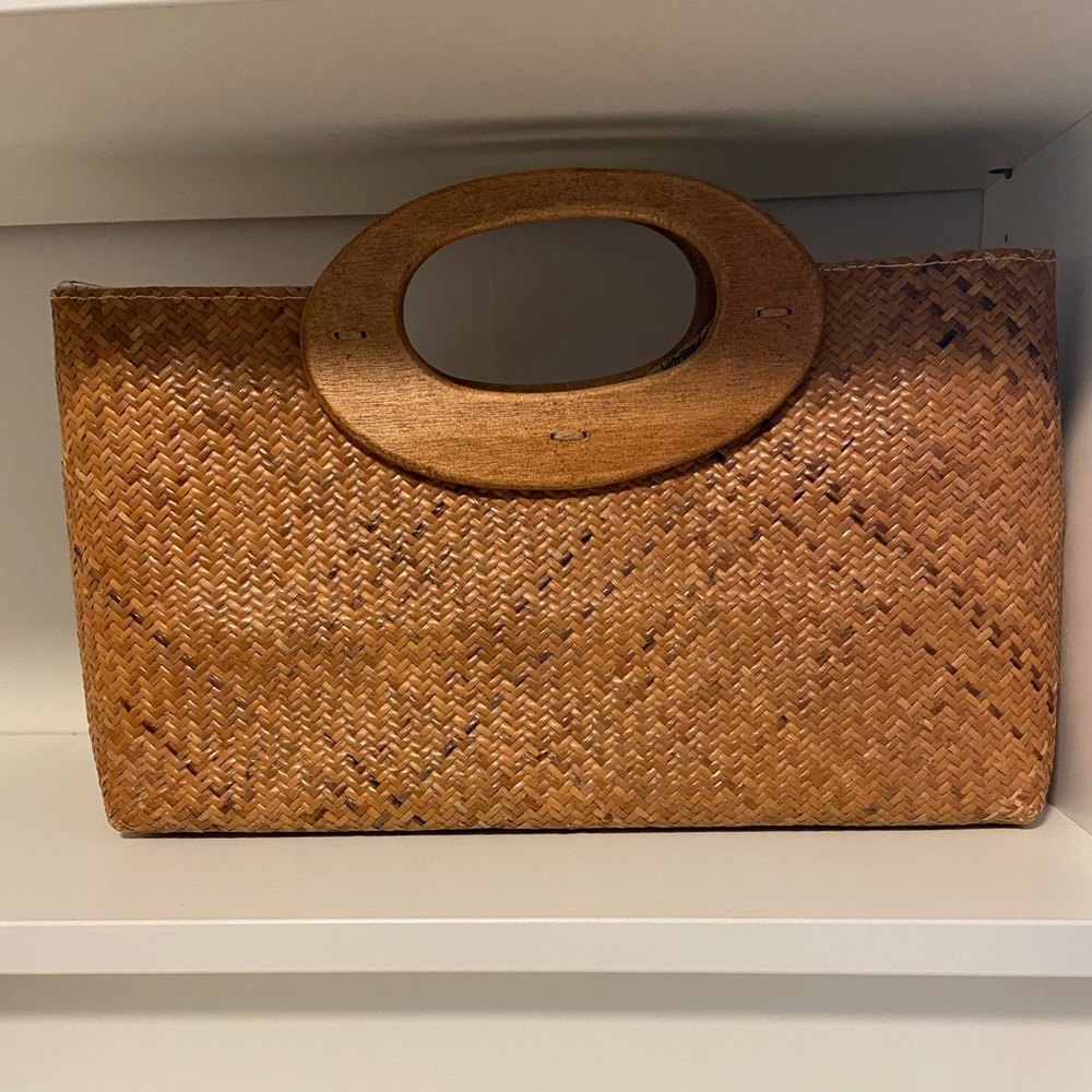Straw style handbag